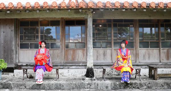【3人以上家庭优惠】租借龙装veni|体验冲绳传统服饰与龙装!