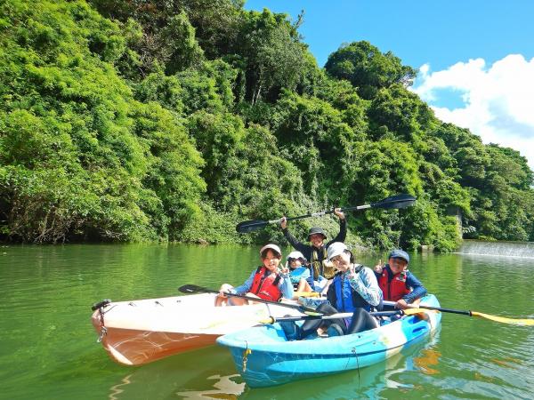 [Web Discount, Group Discount, Family Discount] Mangrove Kayaking Tour | Tour Photo Gift (Okinawa, Central Main Island)