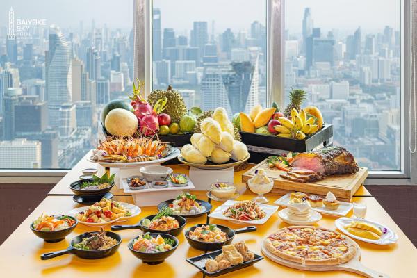 Baiyoke Sky Hotel Durian & Seafood Buffet at Bangkok Sky Restaurant on 76th floor | Bangkok