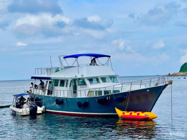 [KKday Special Offer] 4-Hour Night Fishing Trip for Cuttlefish/Squid | Includes Snacks & Drinks + Basic Instructions + Fishing Gear | Minimum Group Size: 15 | Minimum Group Size: 25 or More | Private Charter Boat Available