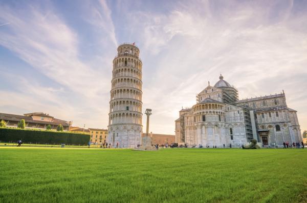 [Exclusive private charter car] Customized private charter car one-day tours to Florence, Italy - Cinque Terre, San Gimignano and Orchard Valley, etc. with Chinese-speaking driver