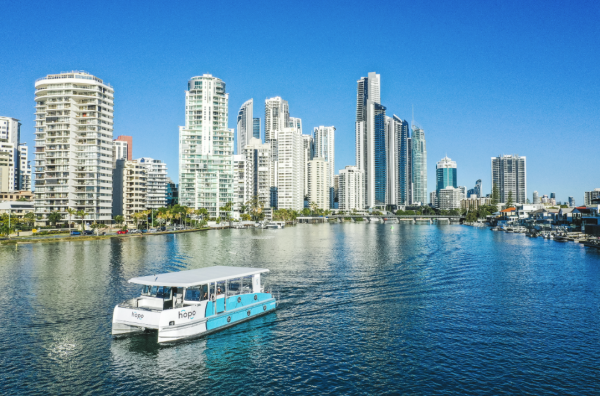 HOPO 2時間の観光クルーズ乗船チケット(オーストラリア ゴールドコースト)