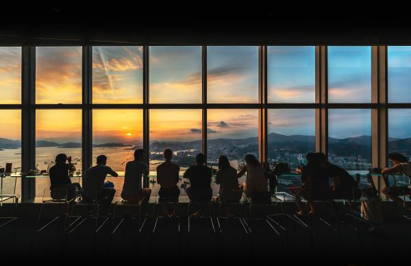 【【香港天際100餐廳】Café 100 景觀餐廳晚餐套票