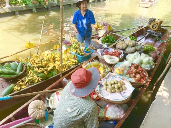 【【曼谷美食文化之旅】空叻瑪榮水上市場、品嚐在地小吃