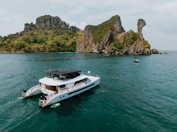 Krabi: 4 Islands Yacht Cruise with Snorkeling & Clear Kayak | Thailand