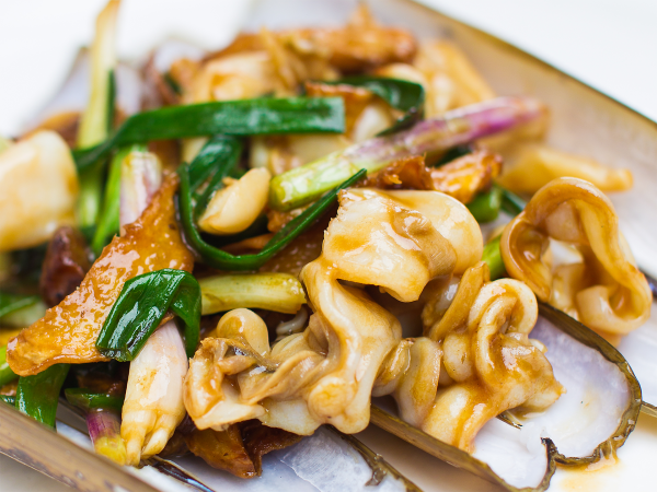 Sai Kung | Luk Fook Restaurant | 16 Consecutive Michelin Stars | Star-Rated Seafood Set Meals for Two/Four | Salt and Pepper Baked Abalone | Stir-Fried Razor Clams with Ginger and Scallions | Cantonese Seafood Restaurant | KKday Exclusive Offers