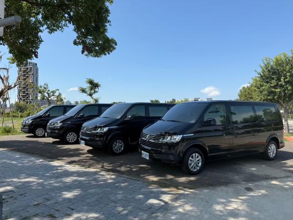 Shared car transfer in Taichung, Taiwan | Taichung Ching Chuan Kang Airport to/from Taichung Railway Station, Fengjia, and Yizhong Business District (Group size: 2 people)