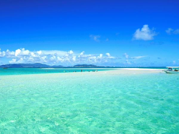 Half-day tour of Ishigaki Island, Okinawa, Japan: a magical island destination | Landing experience + snorkeling or introductory diving