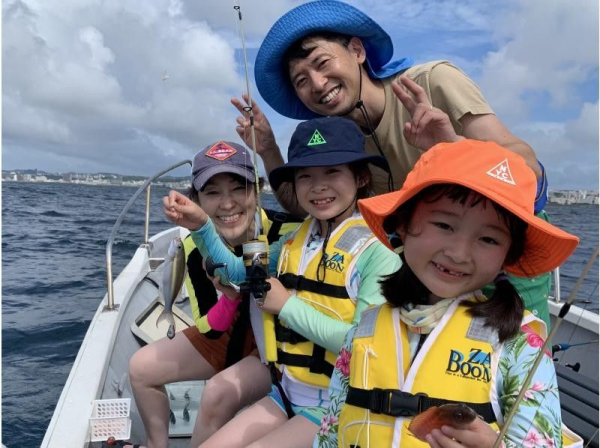 【冲绳县宜野湾市】【可当日预约! 】适合儿童和初学者!从宜野湾码头出发的乘船钓鱼体验之旅。