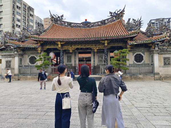 【貸切チャーター】台北│九分│士林夜市│6時間以上のチャーターがおトク│1台あたり料金│アレンジ可能│日本語&英語&中国語 ドライバー