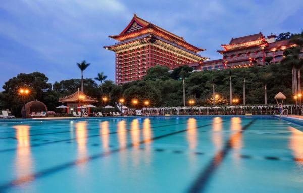 Taipei | Grand Hotel | Songhe Restaurant | Buffet