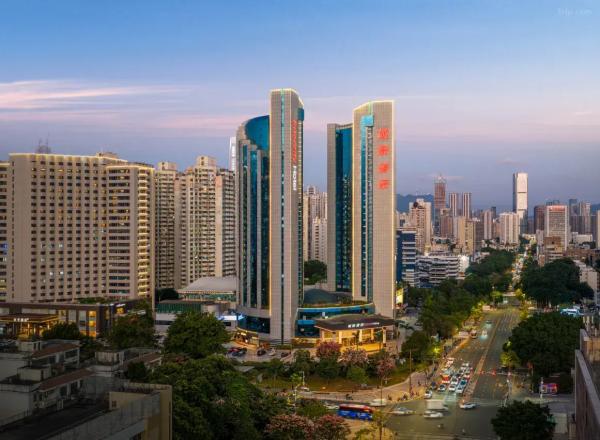IntercityHotel Shenzhen Futian Huaqiang North | Qunxing Plaza Shopping Center | Maoye Department Store | Women's World | Huaxin Metro Station | Huaqiangbei Museum