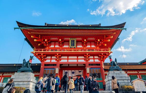 A day trip to Kyoto and Nara, Japan: Fushimi Inari Shrine's Thousand Torii Gates, Tenryu-ji Temple, Arashiyama Bamboo Grove, and deer feeding at Nara Park (departing from Osaka)