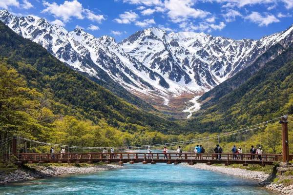 2-Day Walking Tour of Takayama, Shirakawa-go (World Heritage Site), and Kamikochi | Departing from Nagoya