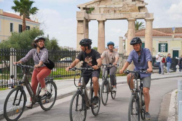 アテネ:少人数制シティバイクツアー|ギリシャ