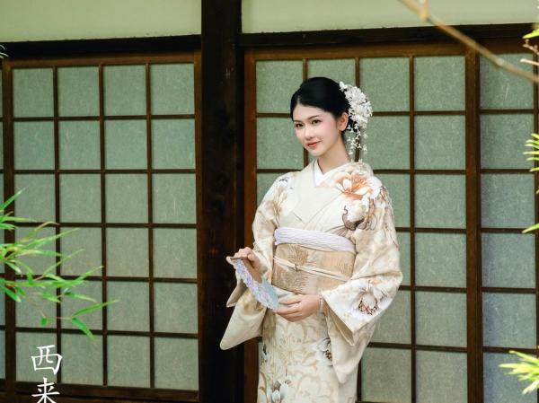 着物 / 浴衣レンタル / 写真撮影(京都 / 祇園四条 / 八坂神社)着物レンタル美咲ー追加料金なしー