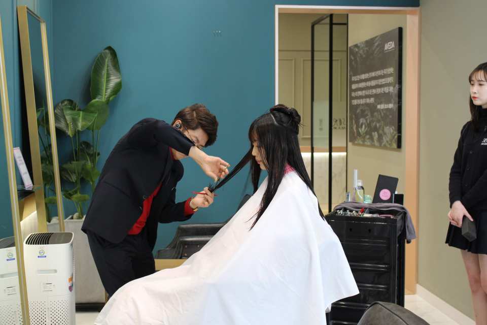  【首爾高級美容室】SERIMAMA 韓系妝髮設計體驗（弘大店） 