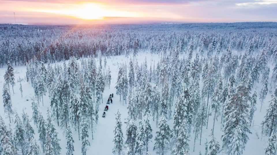  【芬蘭雪橇及野生動物探險之旅】雪橇摩托車＋哈士奇雪橇＋馴鹿雪橇 