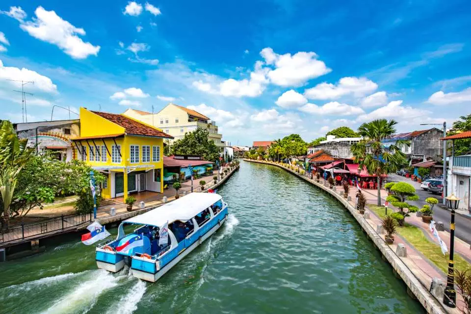 River cruise melaka Melaka River