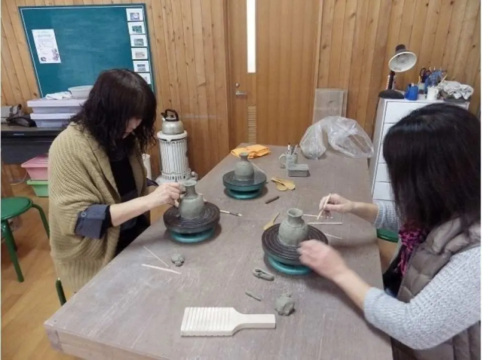 鹿児島 日置 美山陶游館で 手びねり陶芸体験 手ぶらでok 最大５０名迄の団体様も歓迎 Kkday
