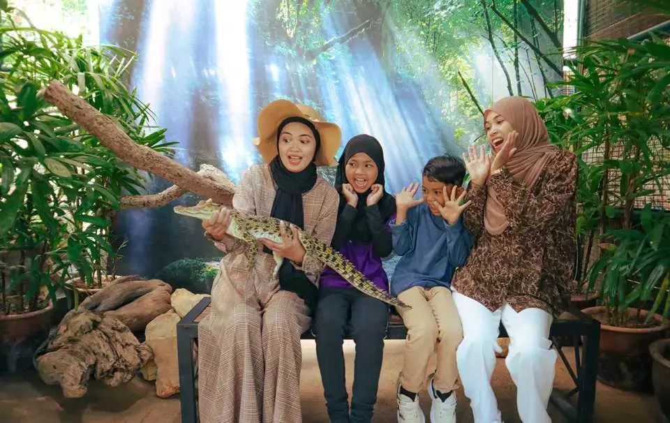 [Buy 2 Adult Tickets, Get 1 Free Child Ticket] Crocodile Adventureland Langkawi Admission Ticket | Malaysia