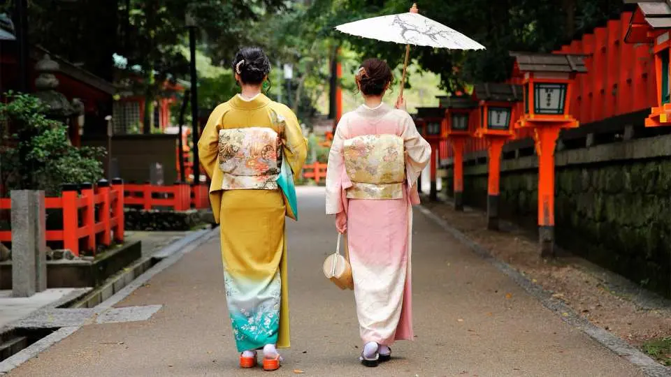 成人式各種式典赤絞り正絹2Lサイズ振袖セット、式典に撮影にお稽古