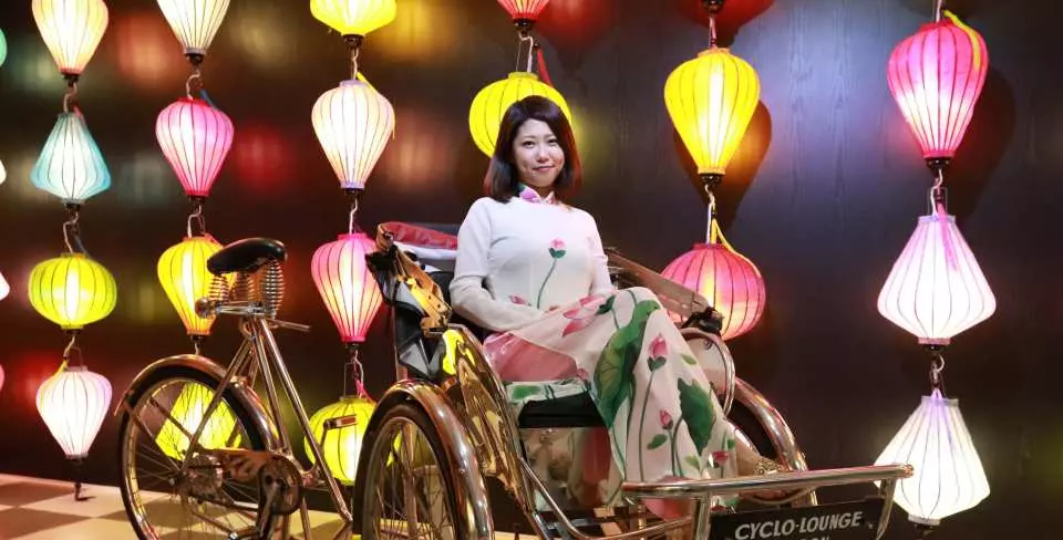 越南胡志明 传统服饰奥黛 按摩 人力三轮车 手做蜻蜓体验 Kkday