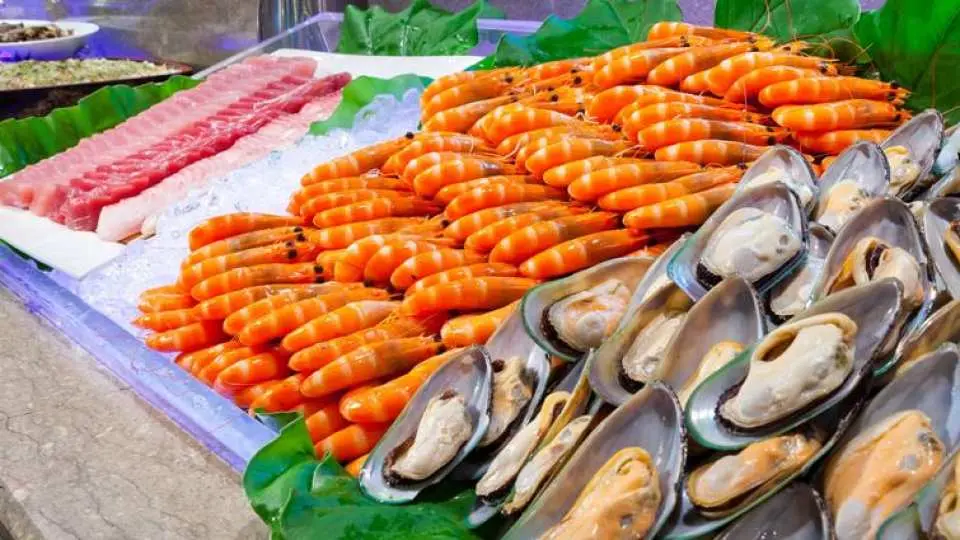 那魯灣餐廳以當季食材和在地特色變化出豐富層次的中西式料理