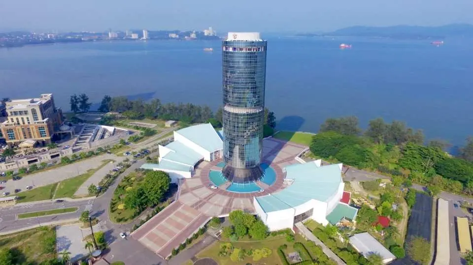 Tour Tham Quan Kota Kinabalu: Đồi Signal, Thánh Đường Putra Mosque, Toà Nhà Sabah Foundation - KKday