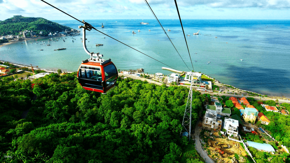 See the wonderful park views while riding the cable car