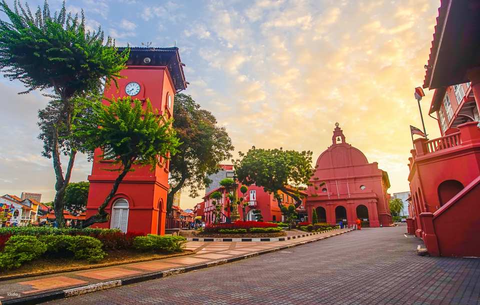 Explore the historical Melaka city