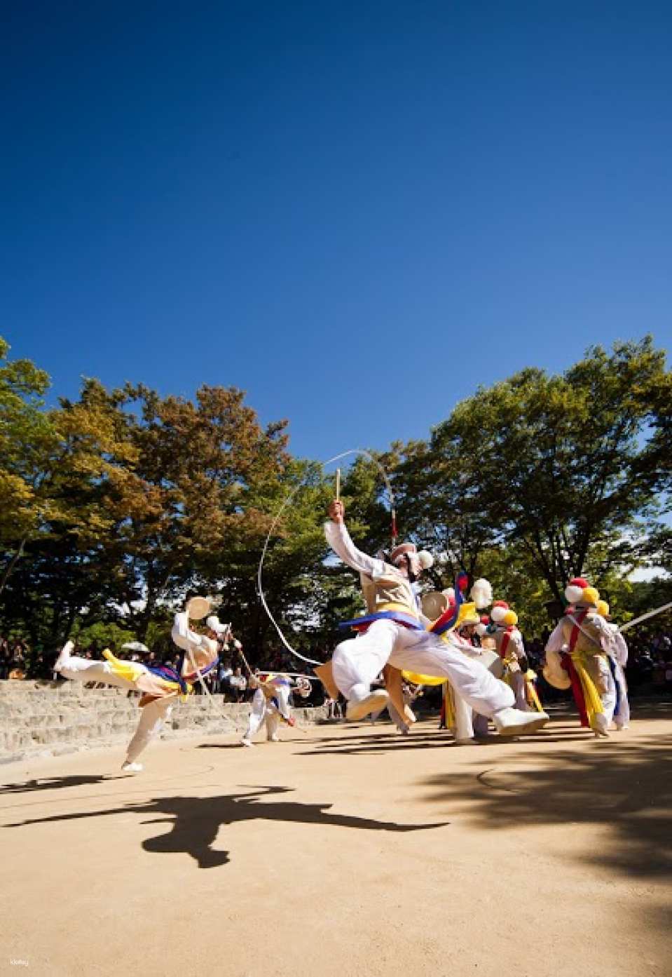 Enjoy free Korean Folk Village activities and have lunch (at your own expense)