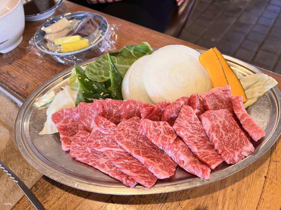 If the restaurant mentioned above are unavailable, it will be replaced with an Aso Beef BBQ Set Meal (approx. 60 min). For guests who do not eat beef, they can choose the "Local Chicken Set Meal" or "Vegetarian Set Meal"